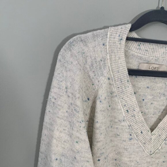 LOFT oversized long sleeve gathered wrist v-neck pullover sweater - Picture 3 of 10